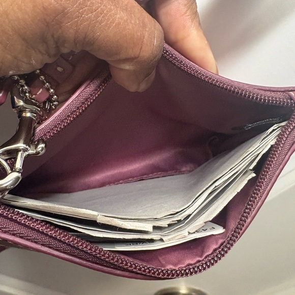 Coach NWT Ashley Wristlet - Picture 3 of 4